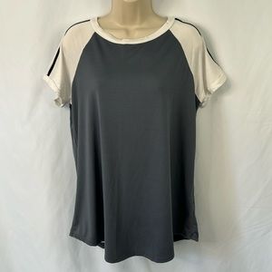 Raglan sleeve two-toned tee with sleeve stripes
